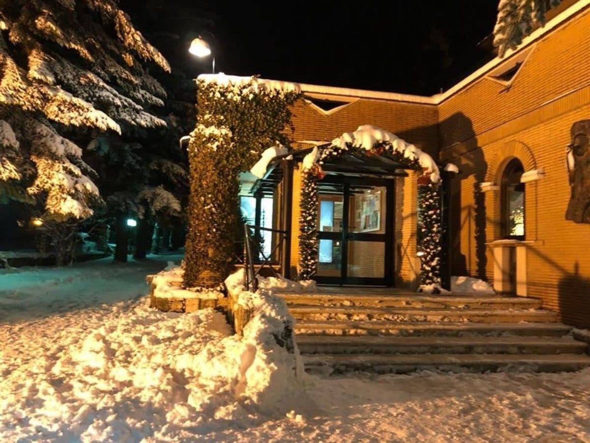 Lh Albergo Il Picchio Пескассеролі Екстер'єр фото